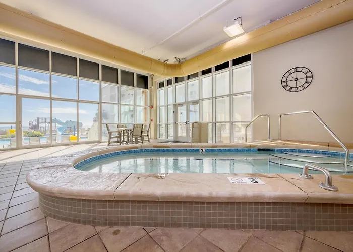 Phoenix Gulf Towers 704